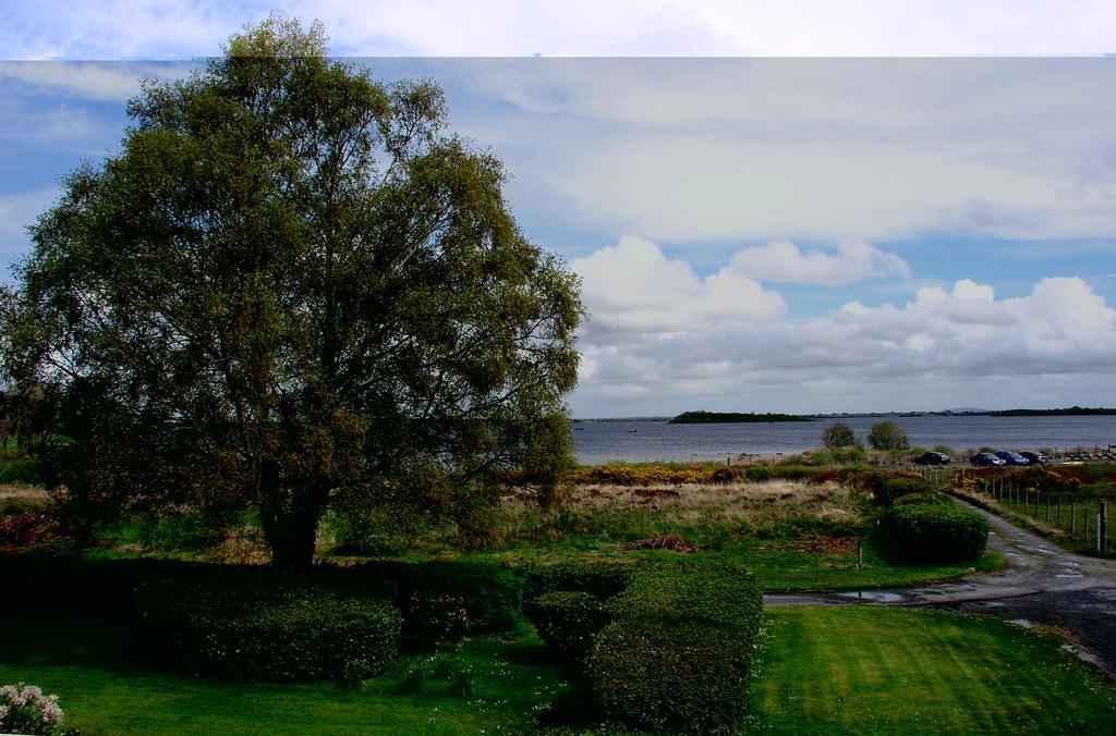 Lakeland Midsummer Lakehouse Oughterard Exterior foto